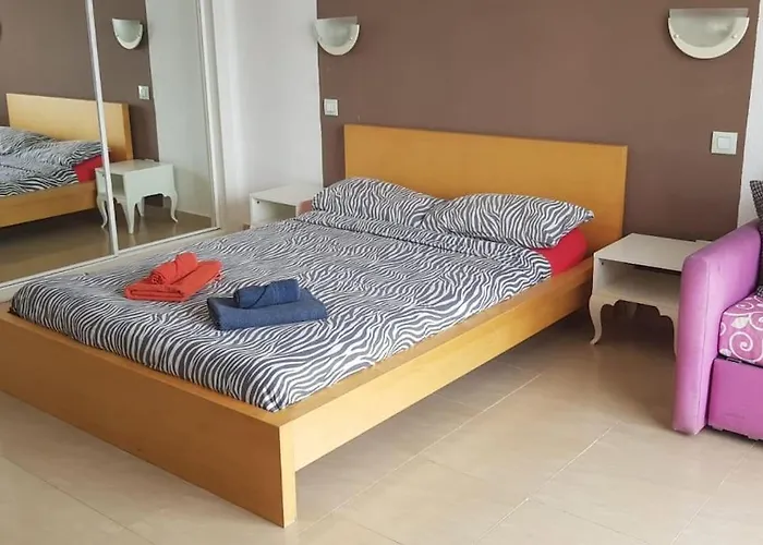 Apartmán Playa Paraiso Modern - Free Wi-fi